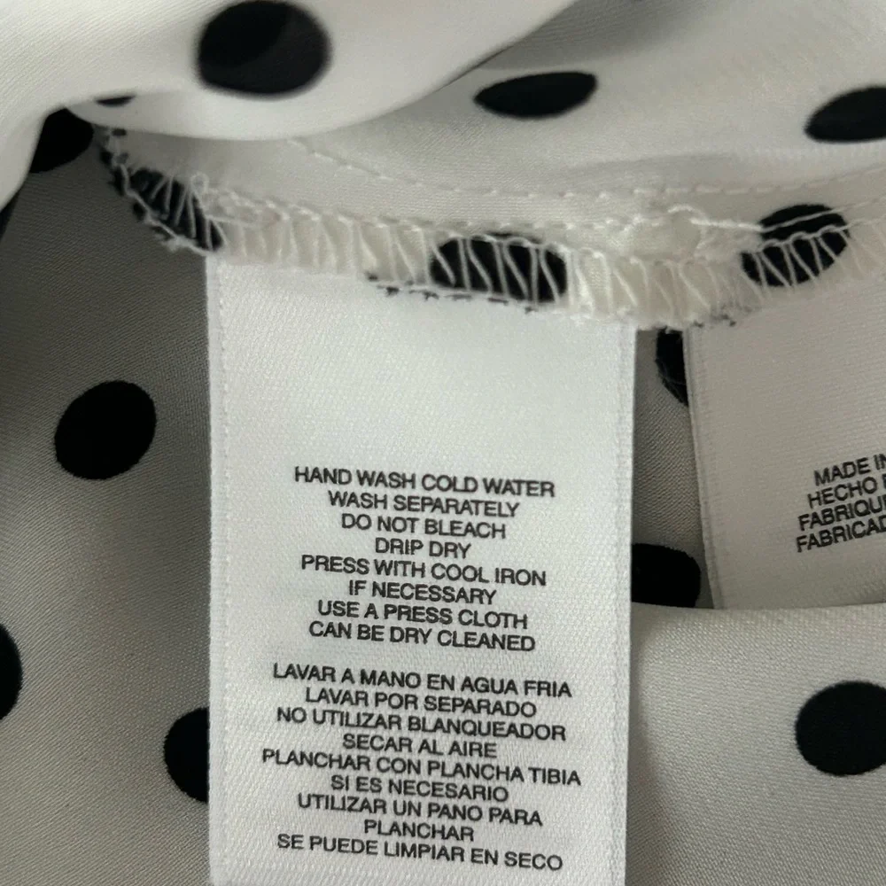 Nine West Sleeveless Black and White Polka Dot Blouse🎀 - Picture 4 of 7